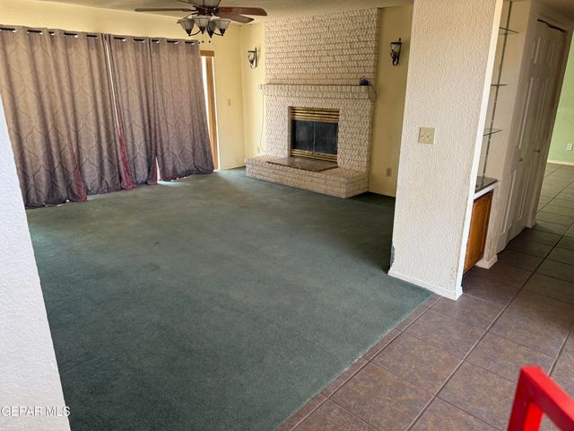 3620 ALDERWOOD MANOR Drive, Horizon City, TX 79928