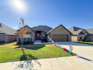 2904 Summit Hollow Circle, Norman, OK 73071