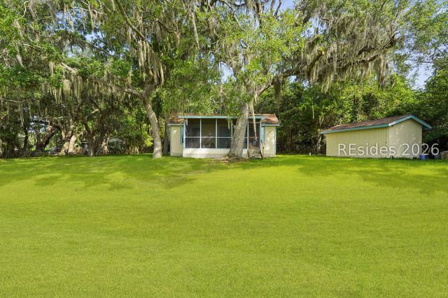 141 Cherry Point Rd S, Okatie, SC 29909