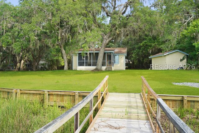 141 Cherry Point Rd S, Okatie, SC 29909