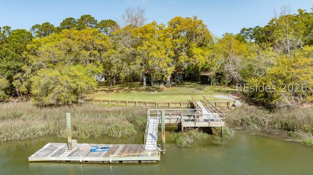 141 Cherry Point Rd S, Okatie, SC 29909