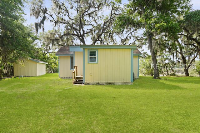 141 Cherry Point Rd S, Okatie, SC 29909