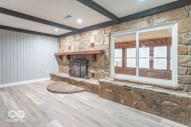 1649 W County Road 100 N, Greencastle, IN 46135