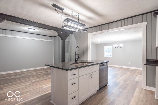 1649 W County Road 100 N, Greencastle, IN 46135