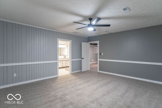 1649 W County Road 100 N, Greencastle, IN 46135