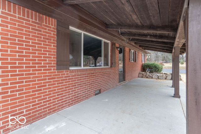 1649 W County Road 100 N, Greencastle, IN 46135