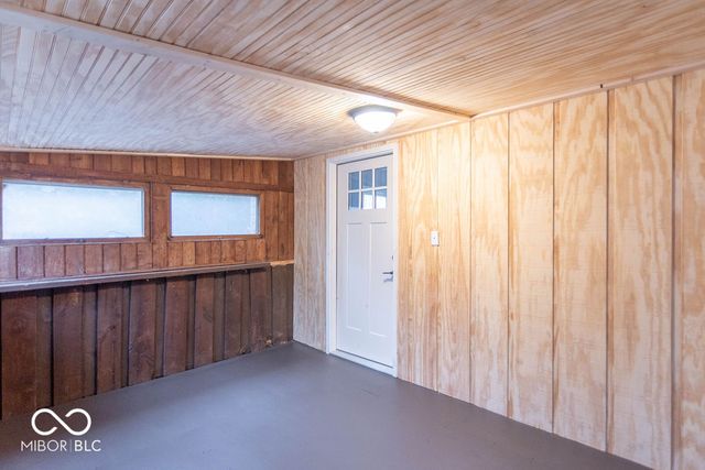 1649 W County Road 100 N, Greencastle, IN 46135