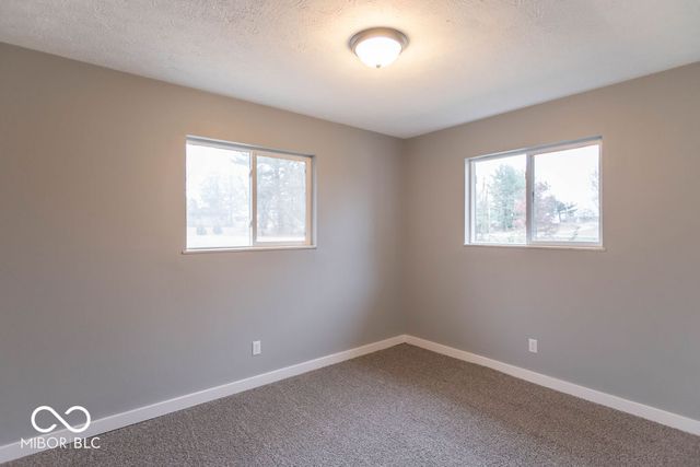 1649 W County Road 100 N, Greencastle, IN 46135