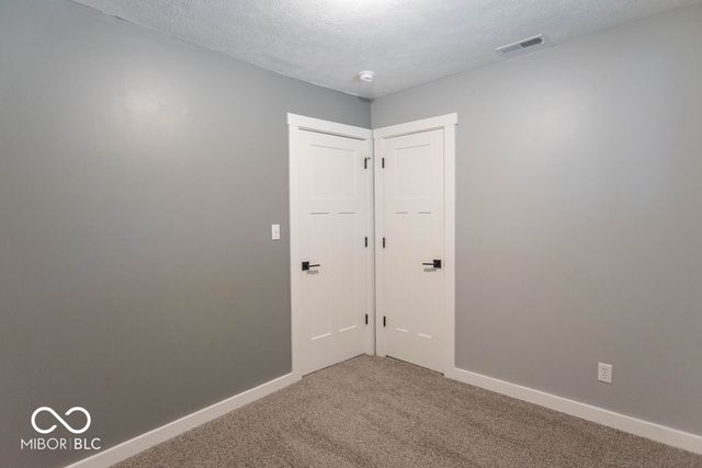 1649 W County Road 100 N, Greencastle, IN 46135