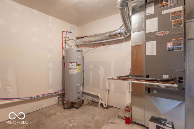 1649 W County Road 100 N, Greencastle, IN 46135