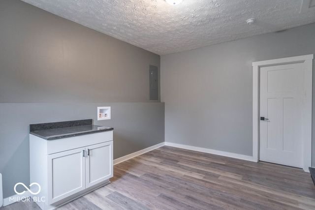 1649 W County Road 100 N, Greencastle, IN 46135