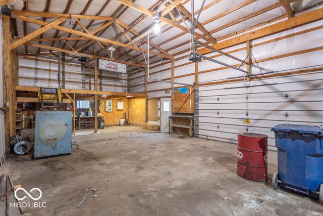 1649 W County Road 100 N, Greencastle, IN 46135