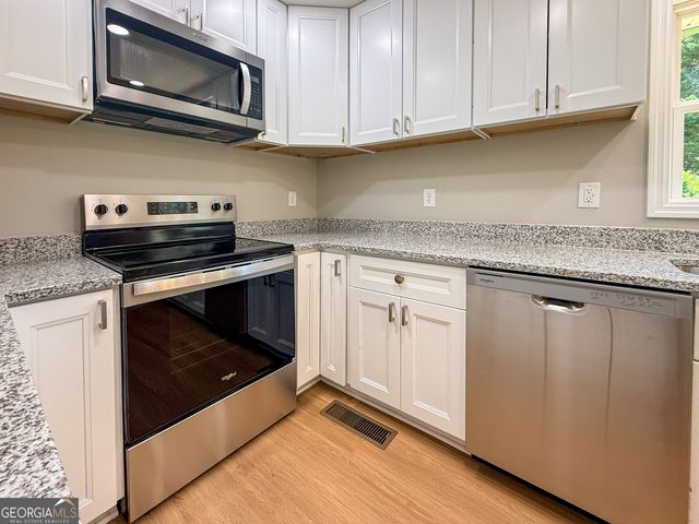 16 Veras Drive, Cleveland, GA 30528