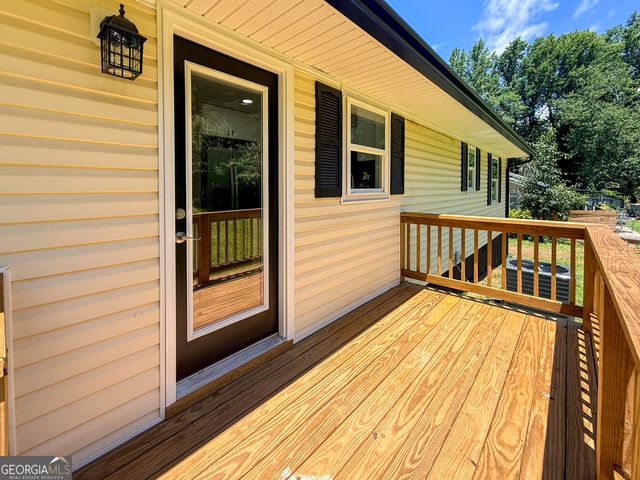 16 Veras Drive, Cleveland, GA 30528