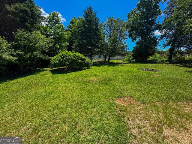 16 Veras Drive, Cleveland, GA 30528