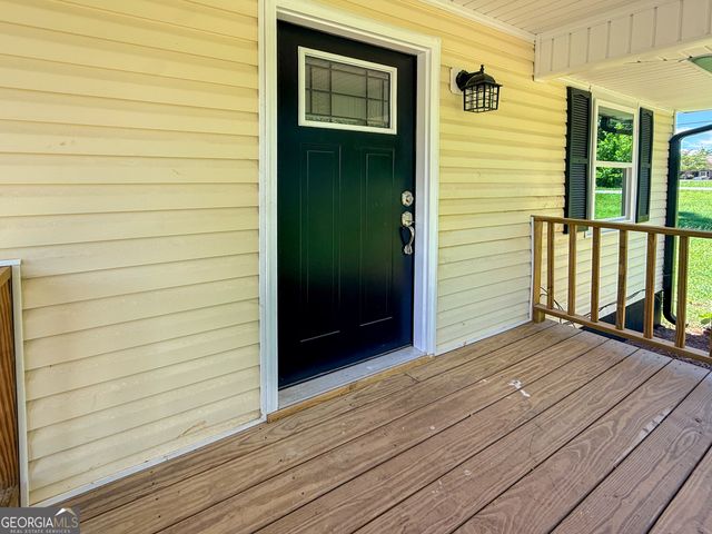 16 Veras Drive, Cleveland, GA 30528