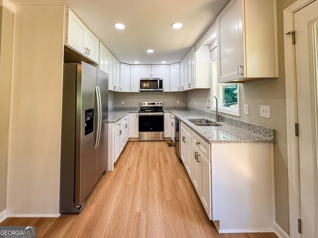 16 Veras Drive, Cleveland, GA 30528