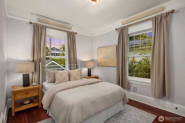721 18th Avenue E, Seattle, WA 98112