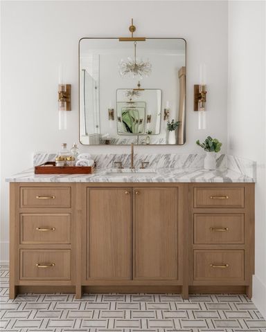 3010 S KEATS STREET, Tampa, FL 33629