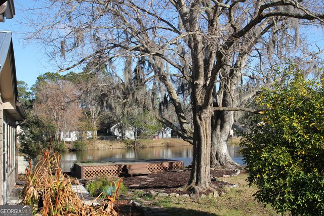 216 Cypress Drive, Kingsland, GA 31548