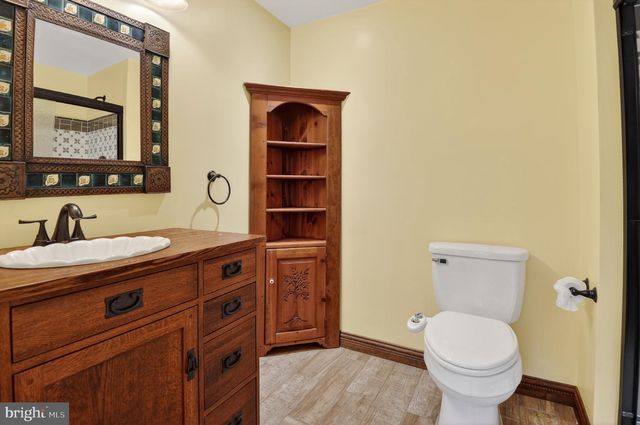 8923 PARK FOREST DR, Springfield, VA 22152