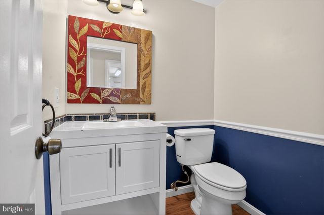 8923 PARK FOREST DR, Springfield, VA 22152