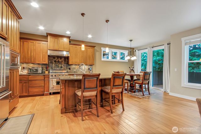 6408 86th Avenue W, University Place, WA 98467