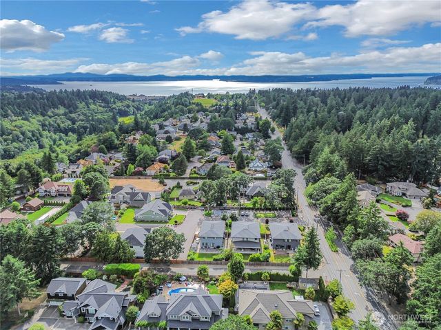 6408 86th Avenue W, University Place, WA 98467