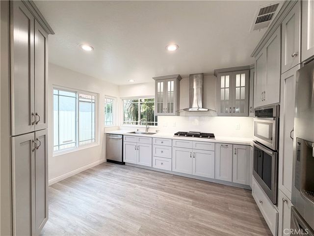 29313 Clear View Lane, Highland, CA 92346