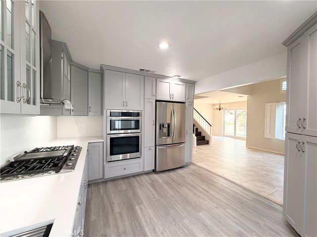 29313 Clear View Lane, Highland, CA 92346
