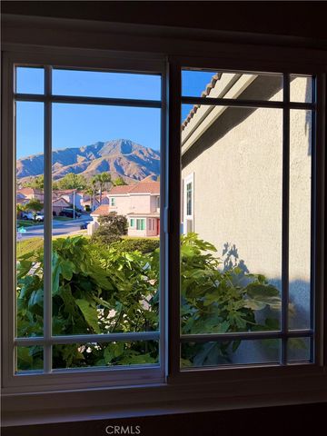 29313 Clear View Lane, Highland, CA 92346