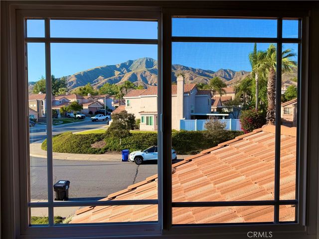 29313 Clear View Lane, Highland, CA 92346