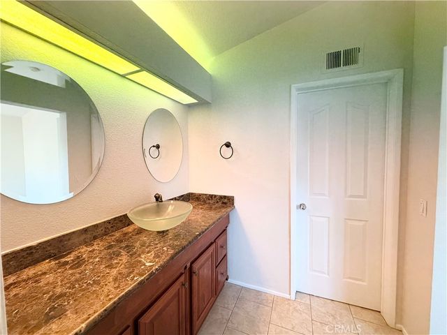29313 Clear View Lane, Highland, CA 92346