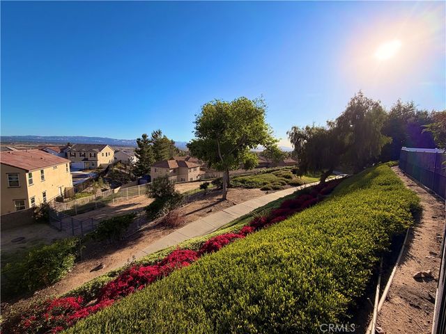 29313 Clear View Lane, Highland, CA 92346