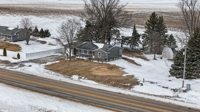 2480 Hwy 30, Dewitt, IA 52742