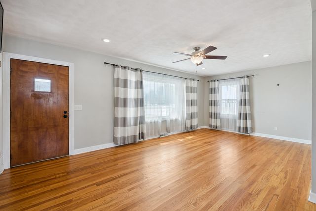 2480 Hwy 30, Dewitt, IA 52742