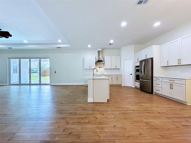 32502 GREENWOOD LOOP, Wesley Chapel, FL 33545