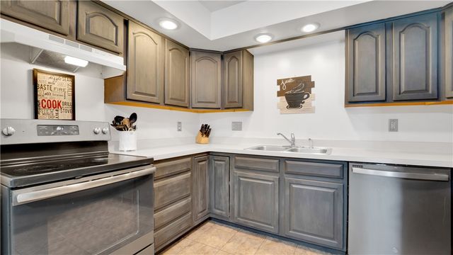 5743 Running Brook Road, Farmington, NY 14425