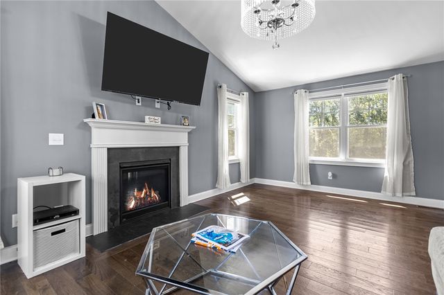 78 Harbor Ridge Lane, Tiverton, RI 02878