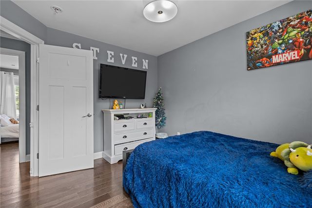 78 Harbor Ridge Lane, Tiverton, RI 02878