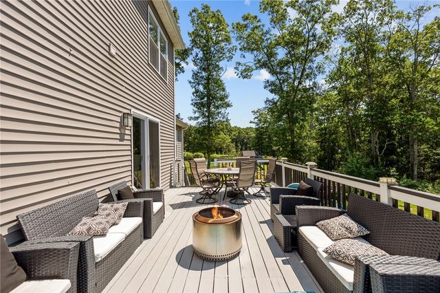 78 Harbor Ridge Lane, Tiverton, RI 02878