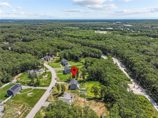 78 Harbor Ridge Lane, Tiverton, RI 02878
