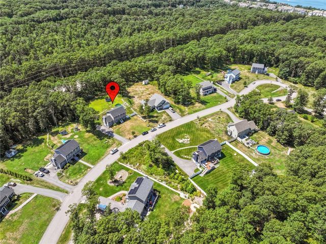 78 Harbor Ridge Lane, Tiverton, RI 02878