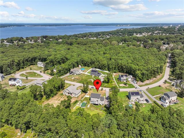 78 Harbor Ridge Lane, Tiverton, RI 02878