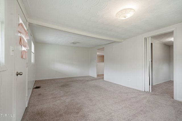 1333 Dante Road, Saint Paul, VA 24283