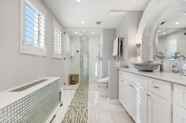 300 Ocean Avenue N 1A, Long Branch, NJ 07740