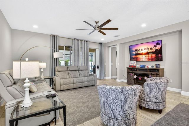 29894 CHAPEL CHASE DRIVE, Wesley Chapel, FL 33545