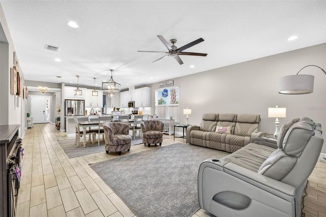 29894 CHAPEL CHASE DRIVE, Wesley Chapel, FL 33545