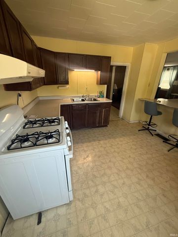 1601 Erie Avenue, Logansport, IN 46947