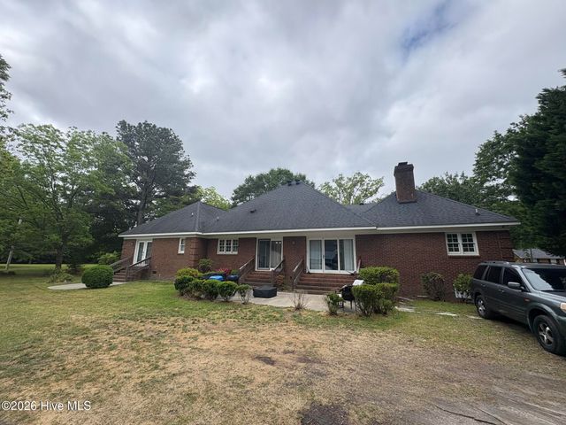 1706 Nash Street N, Wilson, NC 27893